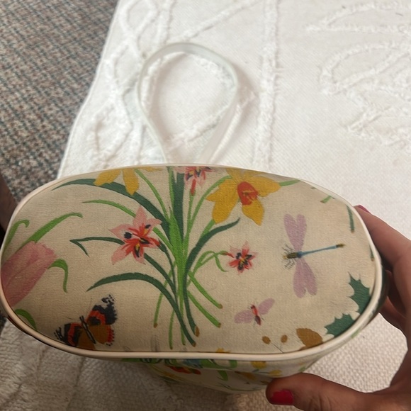 Gucci 🌷Vintage Gucci Flora Bucket crossbody with removable strap - Picture 4 of 11
